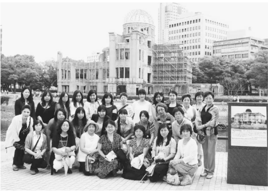 「 原爆ドーム・対岸にて」